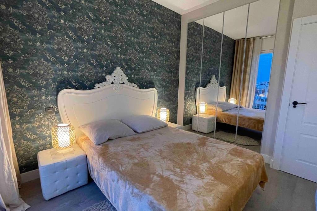 Apartament Spacious Penthouse With Big Private Terrace & View